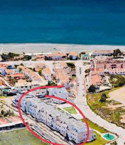 Atico con piscina, golf, vistas al mar