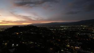 Cozy private Apartment, Mirador Escazú -Great view-