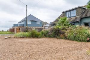 Architect designed spacious five bed house by sea