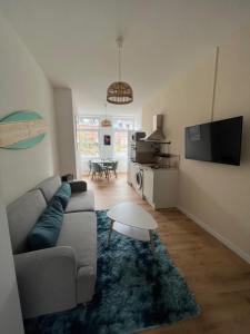 Immeuble Bavay 3 apparts, 4 Chambres, 5 ambiances