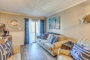 Walk to Beach Myrtle Beach Condo with Pool!