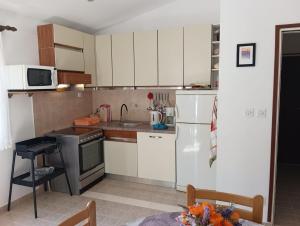 Apartments by the sea Cove Zarace, Hvar - 21007