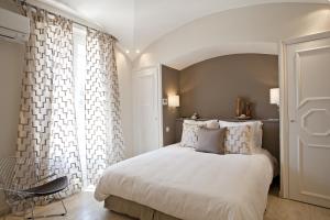 Hotels Hotel des Lices : photos des chambres