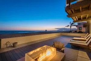 Luxury Modern Designer Beach House on Sand w/ Pool - Pierpont Bay