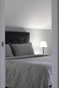 Unique modern luxury 2 bedroom apartment rental