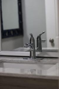 Unique modern luxury 2 bedroom apartment rental