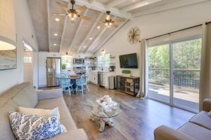 Private Hot Tub Stunning Logan Martin Lake Home