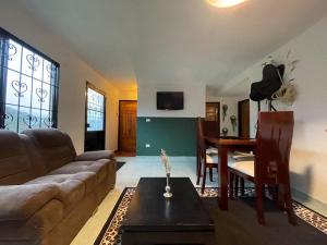 Acogedora Cabaña Chalet en Medio de la Naturaleza