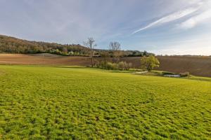 Lieu-dit Rambeau, 47620 Castelmoron-sur-Lot, France.