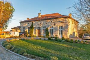 Lieu-dit Rambeau, 47620 Castelmoron-sur-Lot, France.