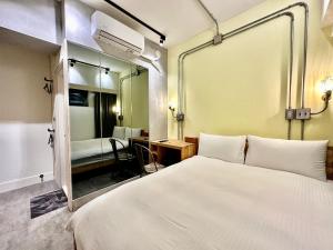 Phòng Giường Đôi Nhỏ (Small Double Room)