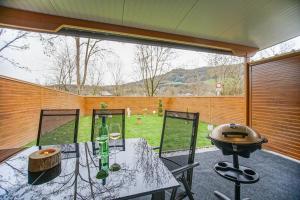 AusZeit Steiraland 6 mit überdachter Terasse schönen Garten und kostenlosen Parkplatz