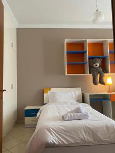 Cloud8 Apt with Castle View, 7km from the Beach