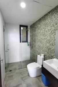 Jeff and Ricky Homestay 39 @ Vivacity (Huge Unit)