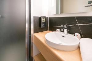 Hotels B&B HOTEL Bordeaux Merignac Aeroport : photos des chambres