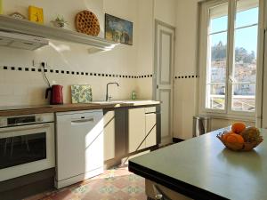 Appartements Charming and spacious apartment : photos des chambres