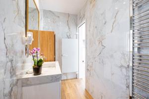 ART-W Executive Apartments