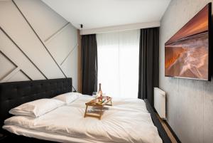 2HomeRent Lets Sea