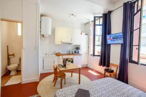 #1 Toulon CENTRE AU CALME, LUMINEUX, STATIONNEMENT FACILE