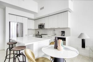 Wynwood 1br w gym pool lounge nr Midtown MIA-35