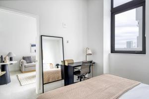 Wynwood 1br w gym pool lounge nr Midtown MIA-35