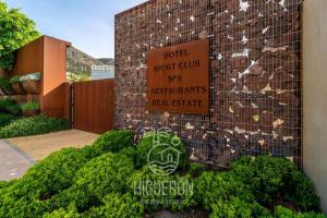 HigueronRentals Mikero