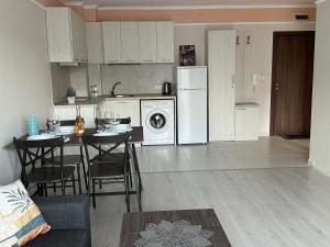 Sunny and cosy appartment in Admiral Plaza hotel