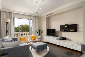 Cape Royale Apartments