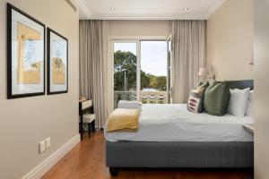 Cape Royale Apartments