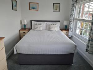 Deluxe Double Room room in Endeavour House