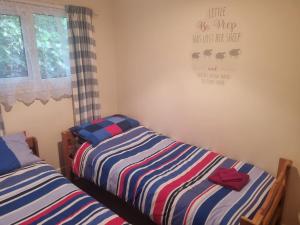 Villa Sleeps 4 with Free Parking