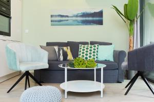 Hedera Estate, Hedera A12