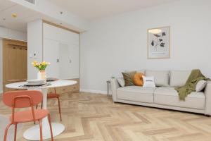 Business Apartments Kasprzaka by Noclegi Renters