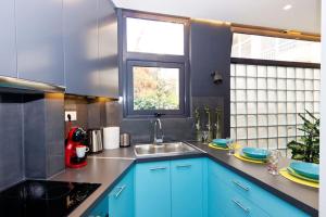 2 bedroom design apartment in Athens center