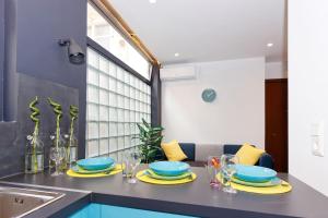 2 bedroom design apartment in Athens center