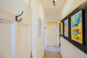 Appartements #4 Toulon CENTRE, BALCON, VUE SUR CORNICHE, LUMINEUX, AU CALME, STATIONNEMENT FACILE & GRATUIT : photos des chambres