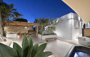 Villa Mykonos Heaven - Sea View & Outdoor Hot Tub