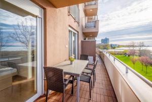 MyFlat Club 218 Premium Wellness Apartment