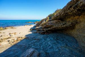 Appartements La Caletta Corsa Apartments con due camere a 100 m dal mare - WiFi fibra FTTH - ALL INCLUSIVE : photos des chambres