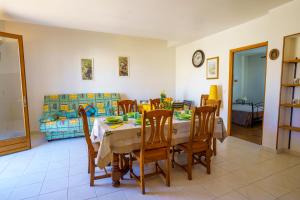 Appartements La Caletta Corsa Apartments con due camere a 100 m dal mare - WiFi fibra FTTH - ALL INCLUSIVE : photos des chambres