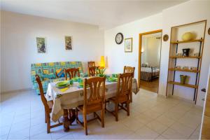 Appartements La Caletta Corsa Apartments con due camere a 100 m dal mare - WiFi fibra FTTH - ALL INCLUSIVE : photos des chambres