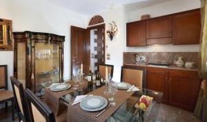 Luxury Villa Taormina city center, terrace with views