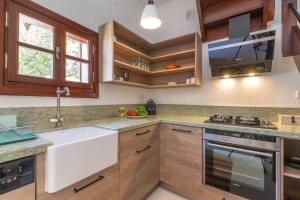 Korsan Minik-Pretty Two Bedroom Townhouse in Old Town Kalkan