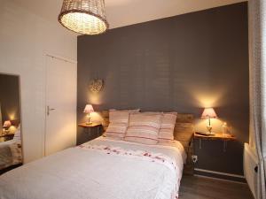 Appartements Charmant T2 Bis au Mont-Dore, centre-ville, WIFI, a 100m des Thermes - FR-1-608-47 : photos des chambres