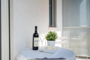 Twelve12 - Università & Stazione Aparment