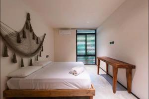 Cozy Ground and Terrace in La Veleta 2BR 4 Guests