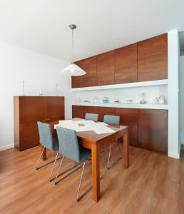 Pole Mokotowskie Spacious Apartment by BookingHost