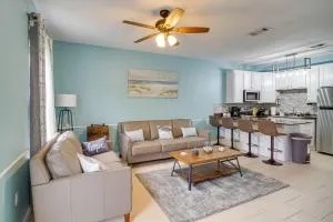 Walk to Beach Gulfport Retreat with Patio - Mississippi City
