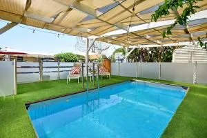 מיקאסה ג'וי - וילה וסוויטה מדהימות עם בריכה פרטית - Maẕẕuva