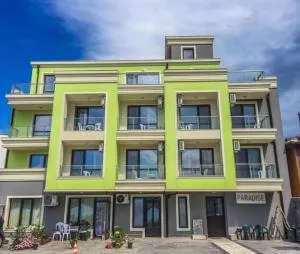 Хотел Paradise - Tsarevo